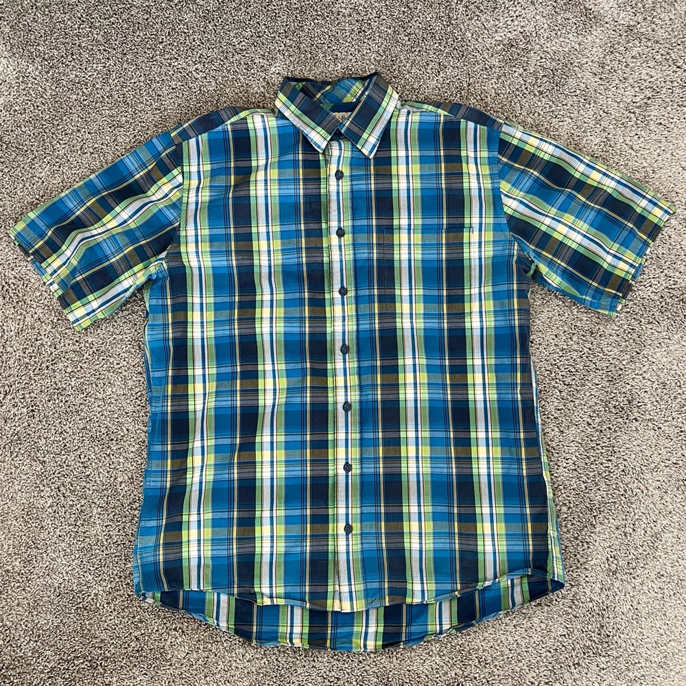 Cabela’s Men’s Short Sleeve Button Down Shirt